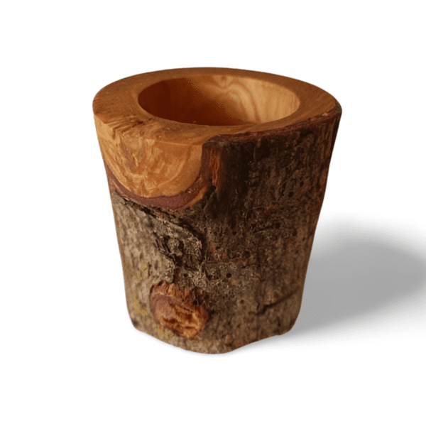 Small candlestick with bark and natures inclusions