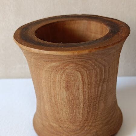 Elegant Olive Wood Candlestick with Natural Grain